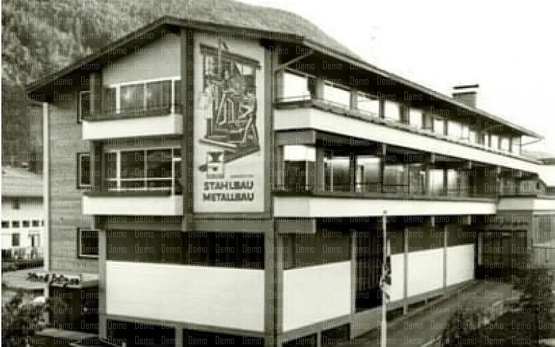 1974.jpg